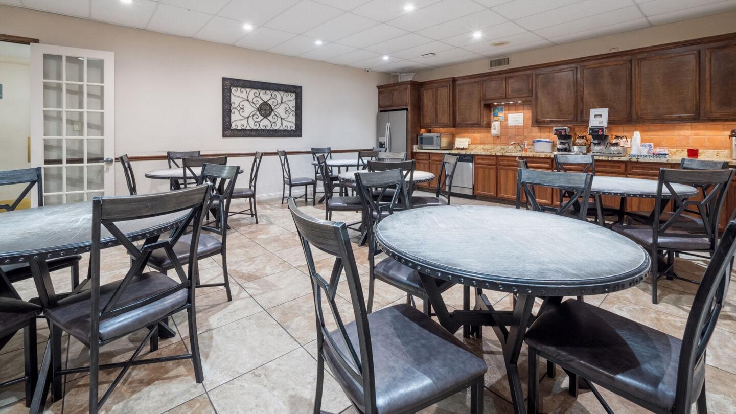 Allen-Manzer Funeral Home gallery image 1